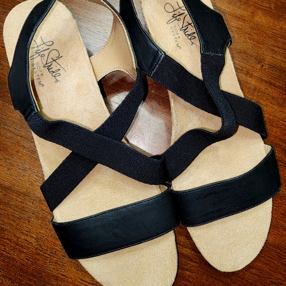 Life Stride sandals